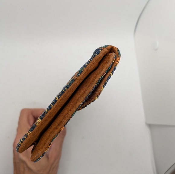 Volcom Multicolor Patterned Clutch - Picture 4 of 8